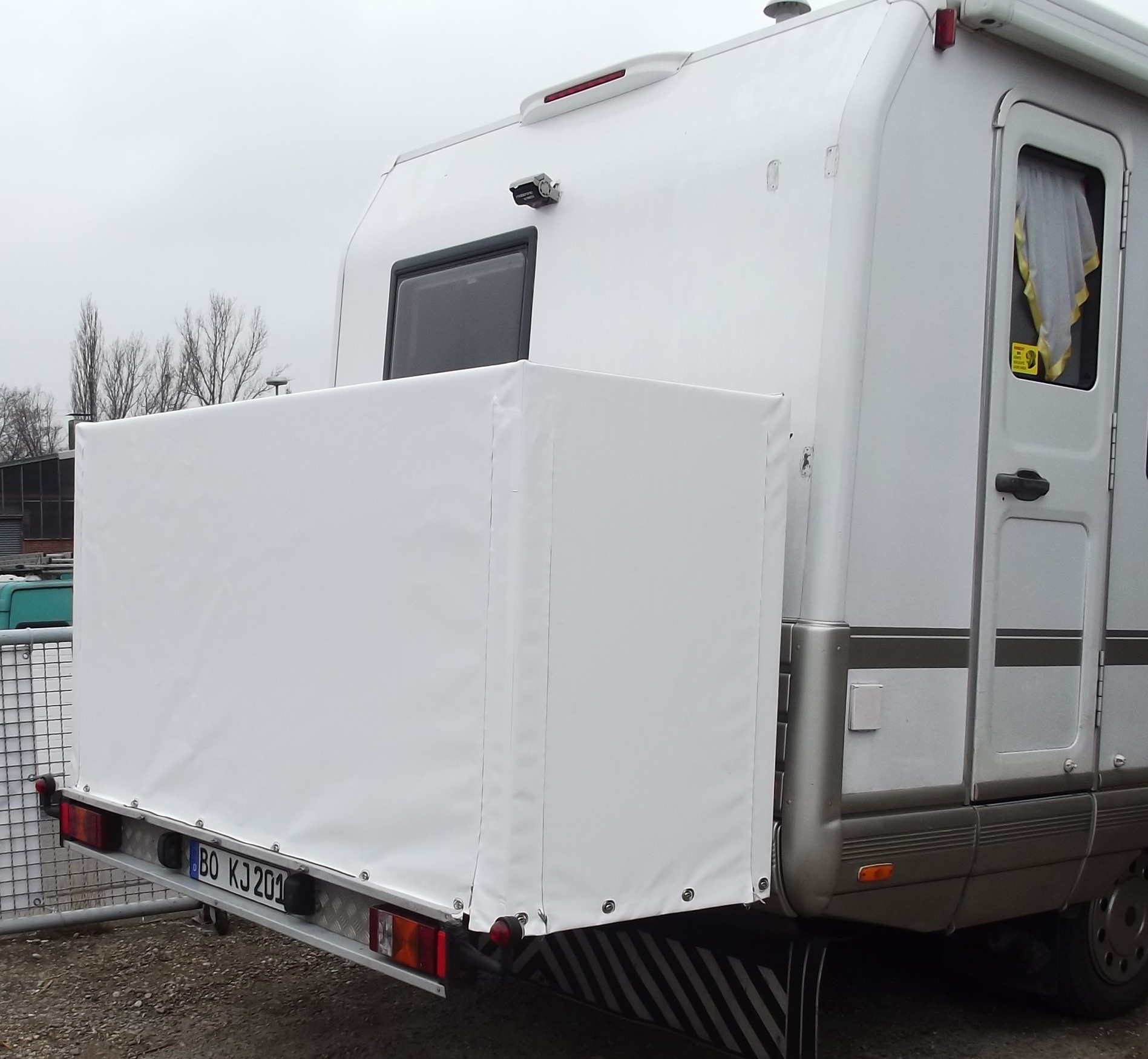 Haube-Fahrradanhänger-1